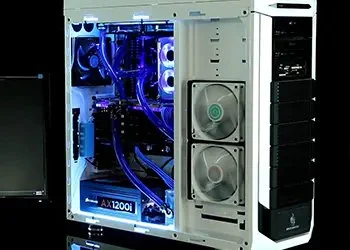 picture of a gaming computer